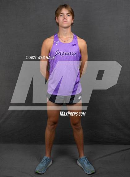 Thumbnail 1 in DeSoto Central (Team and Individual) photogallery.