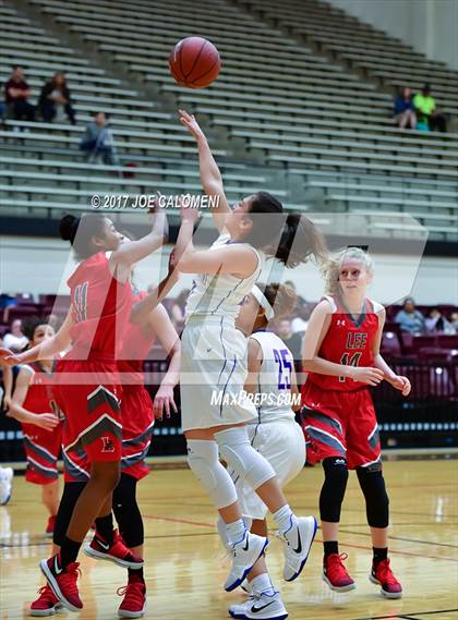 Thumbnail 2 in Lee vs Edinburg (NEISD Invitational) photogallery.