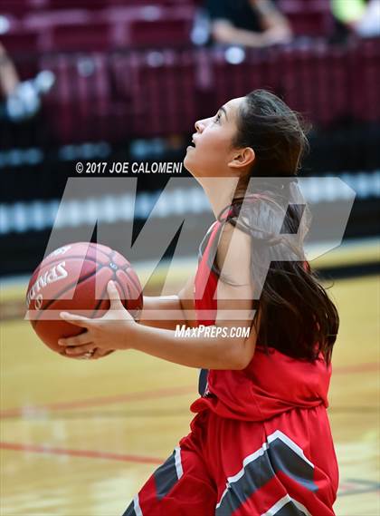 Thumbnail 1 in Lee vs Edinburg (NEISD Invitational) photogallery.
