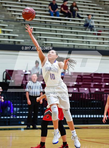 Thumbnail 1 in Lee vs Edinburg (NEISD Invitational) photogallery.