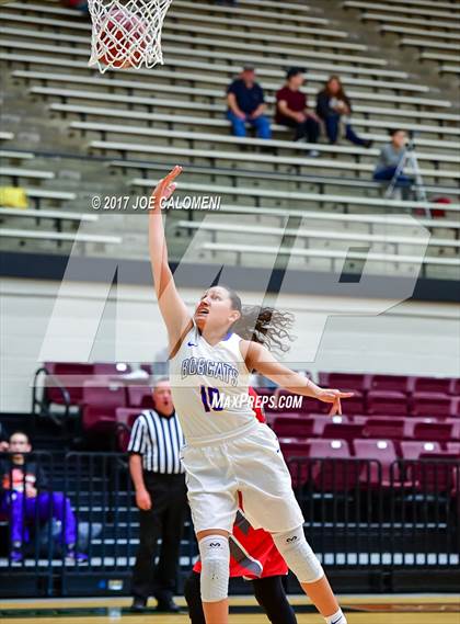 Thumbnail 2 in Lee vs Edinburg (NEISD Invitational) photogallery.