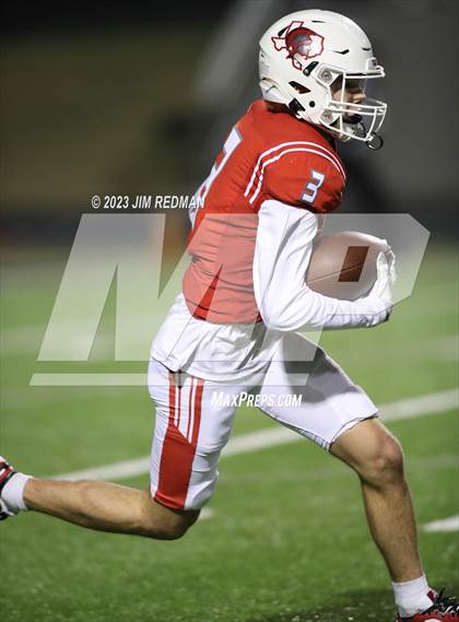 Thumbnail 3 in Aubrey vs. Van (UIL 4A Area Playoff) photogallery.