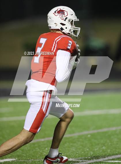 Thumbnail 1 in Aubrey vs. Van (UIL 4A Area Playoff) photogallery.