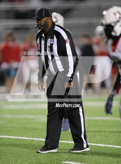 Thumbnail 3 in Aubrey vs. Van (UIL 4A Area Playoff) photogallery.
