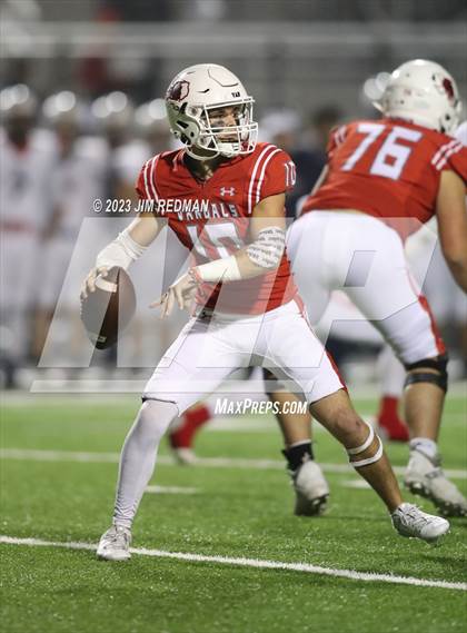 Thumbnail 3 in Aubrey vs. Van (UIL 4A Area Playoff) photogallery.