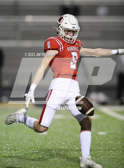 Thumbnail 2 in Aubrey vs. Van (UIL 4A Area Playoff) photogallery.