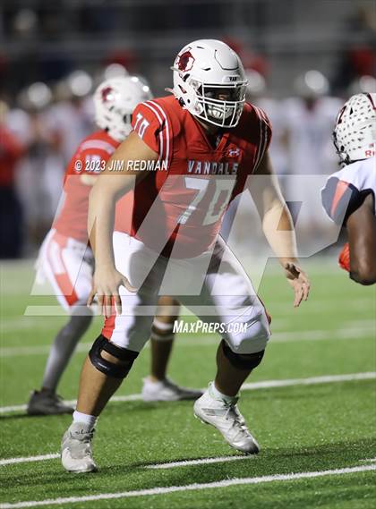 Thumbnail 2 in Aubrey vs. Van (UIL 4A Area Playoff) photogallery.