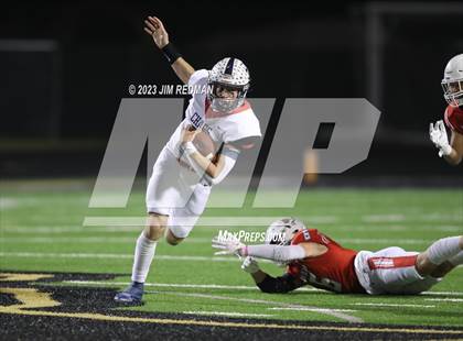 Thumbnail 1 in Aubrey vs. Van (UIL 4A Area Playoff) photogallery.