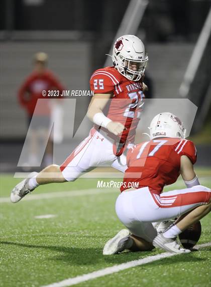 Thumbnail 3 in Aubrey vs. Van (UIL 4A Area Playoff) photogallery.