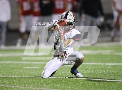 Thumbnail 2 in Aubrey vs. Van (UIL 4A Area Playoff) photogallery.