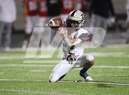 Thumbnail 1 in Aubrey vs. Van (UIL 4A Area Playoff) photogallery.