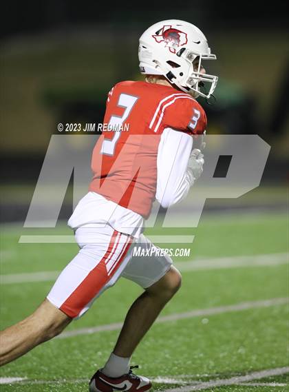 Thumbnail 2 in Aubrey vs. Van (UIL 4A Area Playoff) photogallery.
