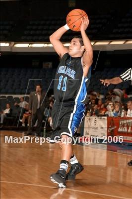 Thumbnail 2 in Villa Park vs Mission Viejo (Nike Extravaganza) photogallery.