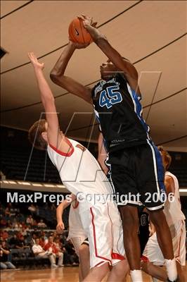 Thumbnail 1 in Villa Park vs Mission Viejo (Nike Extravaganza) photogallery.