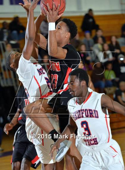 Thumbnail 2 in Medford Tech vs. Hun (Cherry Hill West Play-By-Play Classic) photogallery.