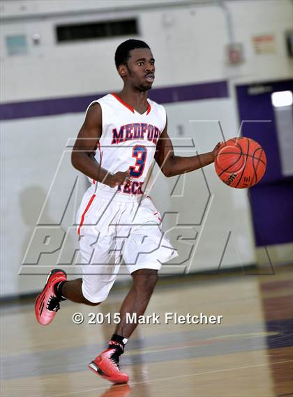 Thumbnail 1 in Medford Tech vs. Hun (Cherry Hill West Play-By-Play Classic) photogallery.