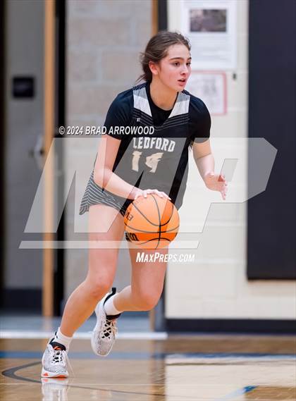Thumbnail 1 in Ledford @ Oak Grove photogallery.