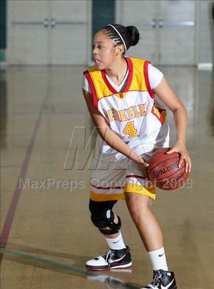 Thumbnail 1 in Palos Verdes vs. Berkeley (West Coast Jamboree) photogallery.