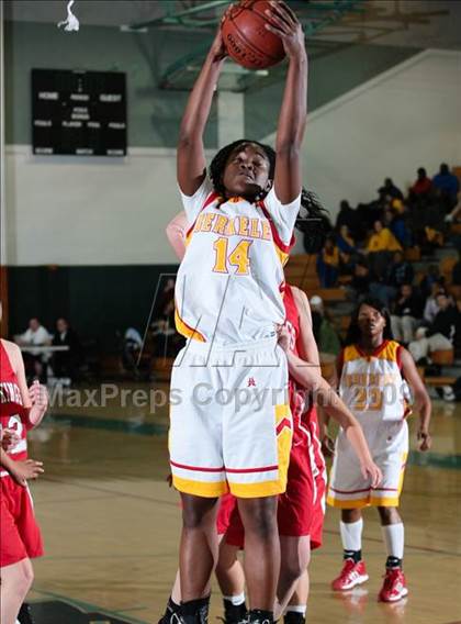 Thumbnail 2 in Palos Verdes vs. Berkeley (West Coast Jamboree) photogallery.