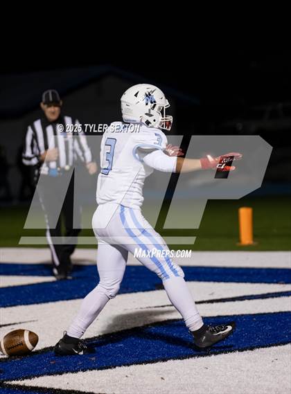 Thumbnail 1 in Mica Mountain @ Snowflake (AIA 4A Quarterfinal) photogallery.