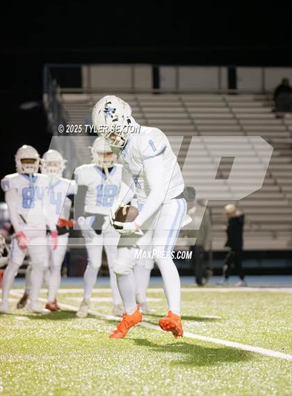 Thumbnail 1 in Mica Mountain @ Snowflake (AIA 4A Quarterfinal) photogallery.