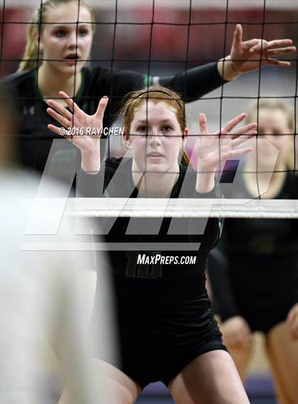 Thumbnail 3 in Mountain Vista vs. Fossil Ridge (CHSAA 5A Championship) photogallery.