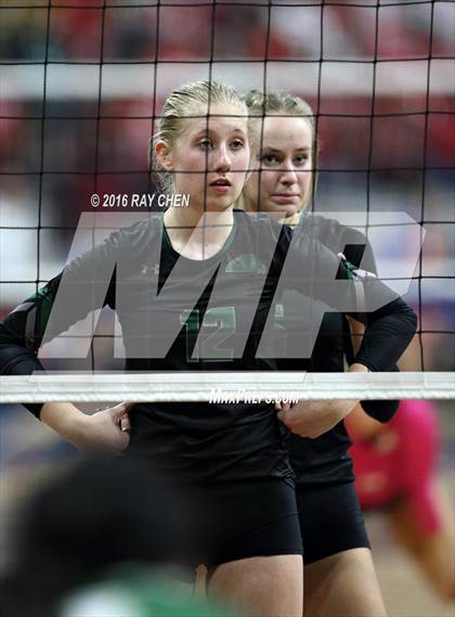 Thumbnail 2 in Mountain Vista vs. Fossil Ridge (CHSAA 5A Championship) photogallery.