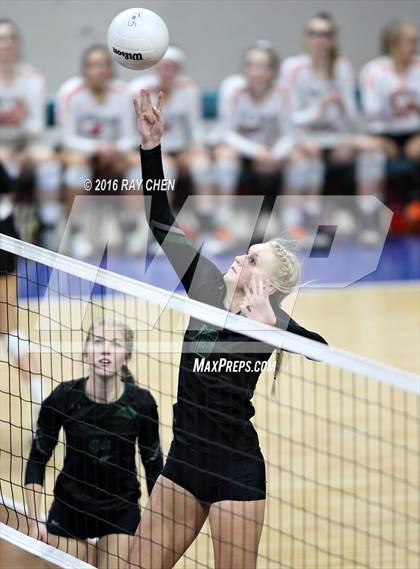 Thumbnail 2 in Mountain Vista vs. Fossil Ridge (CHSAA 5A Championship) photogallery.