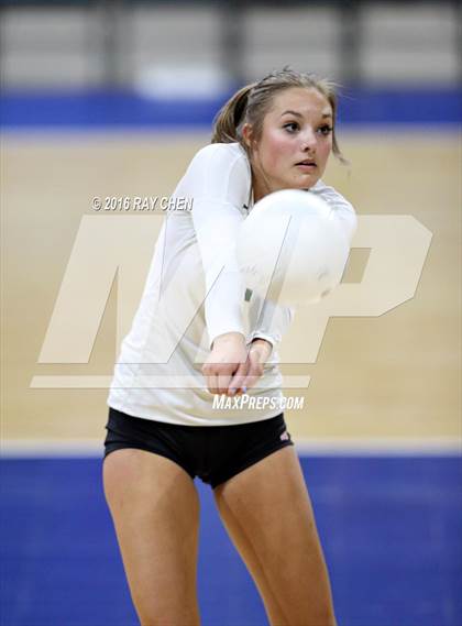 Thumbnail 1 in Mountain Vista vs. Fossil Ridge (CHSAA 5A Championship) photogallery.