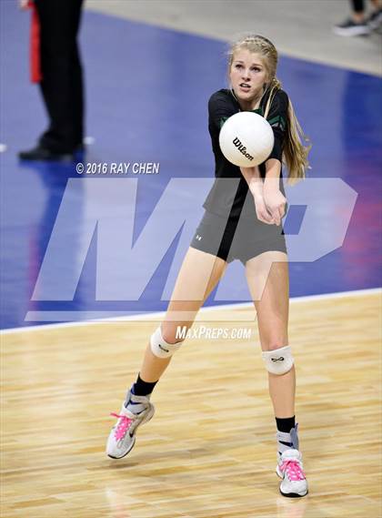 Thumbnail 2 in Mountain Vista vs. Fossil Ridge (CHSAA 5A Championship) photogallery.