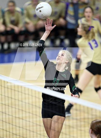 Thumbnail 2 in Mountain Vista vs. Fossil Ridge (CHSAA 5A Championship) photogallery.