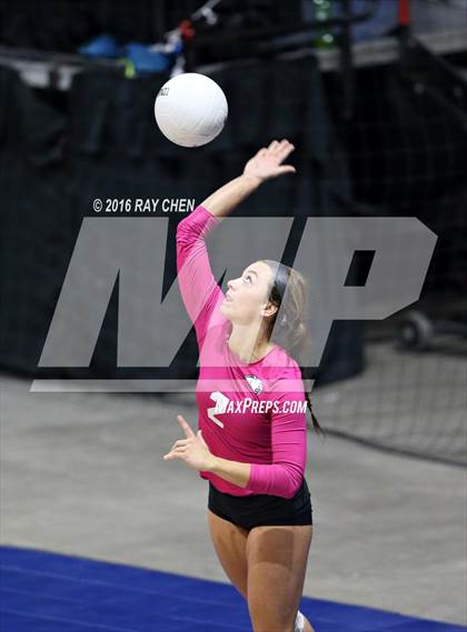 Thumbnail 2 in Mountain Vista vs. Fossil Ridge (CHSAA 5A Championship) photogallery.