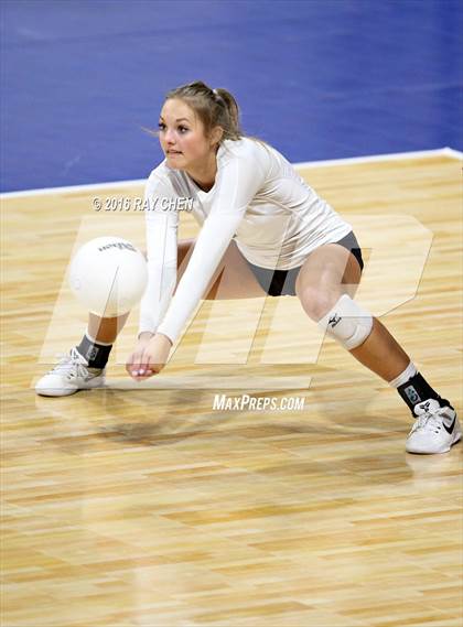 Thumbnail 2 in Mountain Vista vs. Fossil Ridge (CHSAA 5A Championship) photogallery.