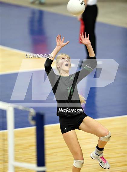 Thumbnail 3 in Mountain Vista vs. Fossil Ridge (CHSAA 5A Championship) photogallery.