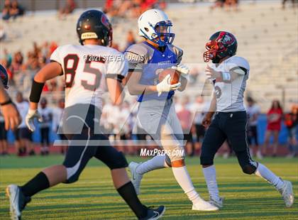 Thumbnail 2 in FR: Combs @ Mesquite photogallery.