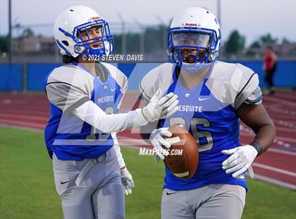Thumbnail 3 in FR: Combs @ Mesquite photogallery.