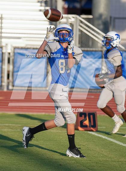 Thumbnail 2 in FR: Combs @ Mesquite photogallery.