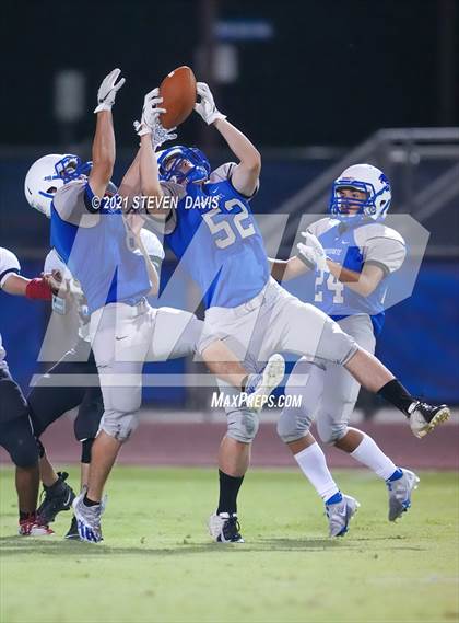 Thumbnail 3 in FR: Combs @ Mesquite photogallery.