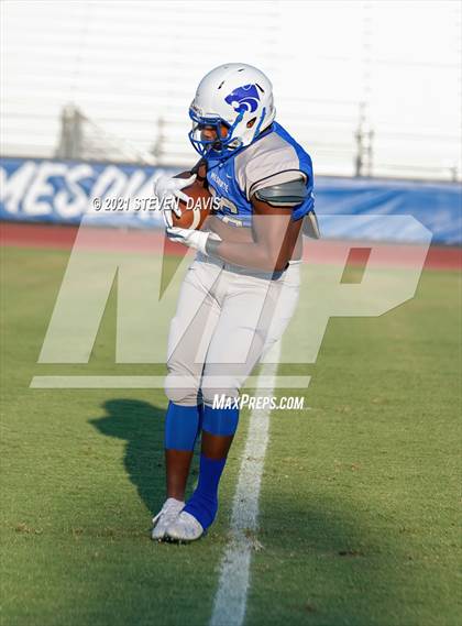 Thumbnail 2 in FR: Combs @ Mesquite photogallery.