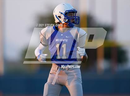 Thumbnail 2 in FR: Combs @ Mesquite photogallery.