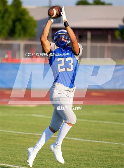 Thumbnail 1 in FR: Combs @ Mesquite photogallery.