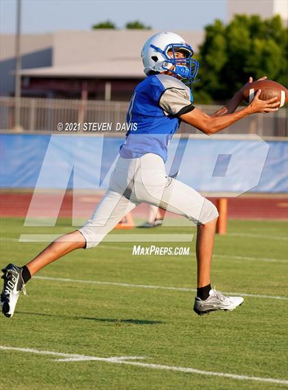 Thumbnail 3 in FR: Combs @ Mesquite photogallery.