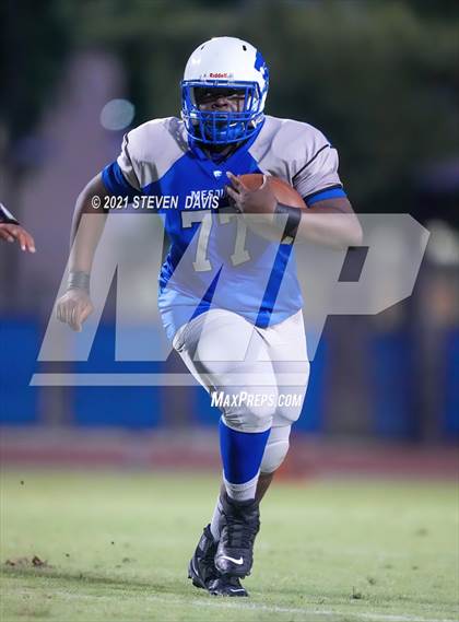 Thumbnail 3 in FR: Combs @ Mesquite photogallery.