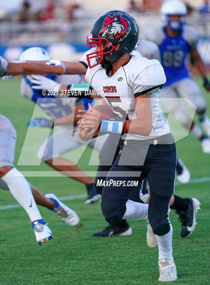 Thumbnail 1 in FR: Combs @ Mesquite photogallery.