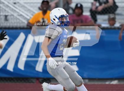 Thumbnail 2 in FR: Combs @ Mesquite photogallery.
