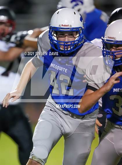 Thumbnail 1 in FR: Combs @ Mesquite photogallery.