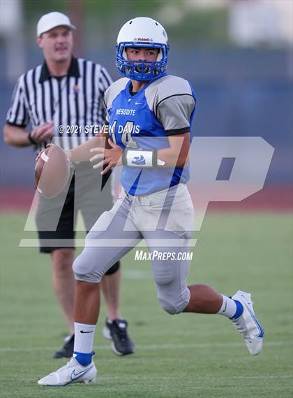 Thumbnail 3 in FR: Combs @ Mesquite photogallery.