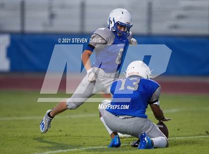 Thumbnail 3 in FR: Combs @ Mesquite photogallery.