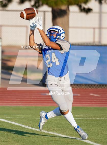 Thumbnail 3 in FR: Combs @ Mesquite photogallery.