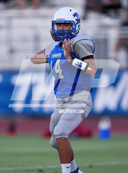 Thumbnail 3 in FR: Combs @ Mesquite photogallery.